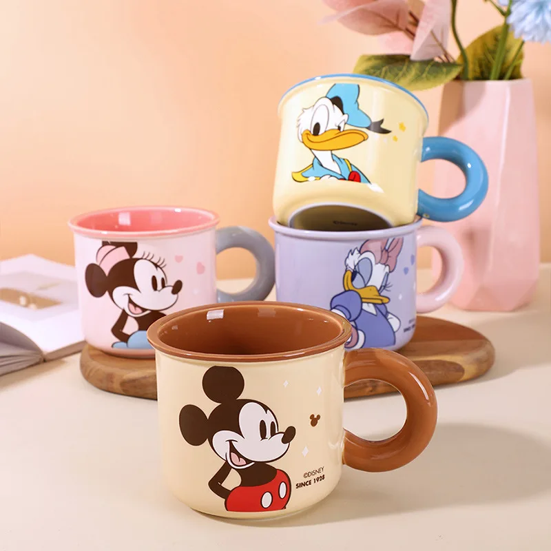 Kawaii Mickey Mug MINISO Anime Minnie Donald Lovely Children Ceramics Coffee Cup Student Cartoon z uchwytem Milk Cup 2024 Nowość