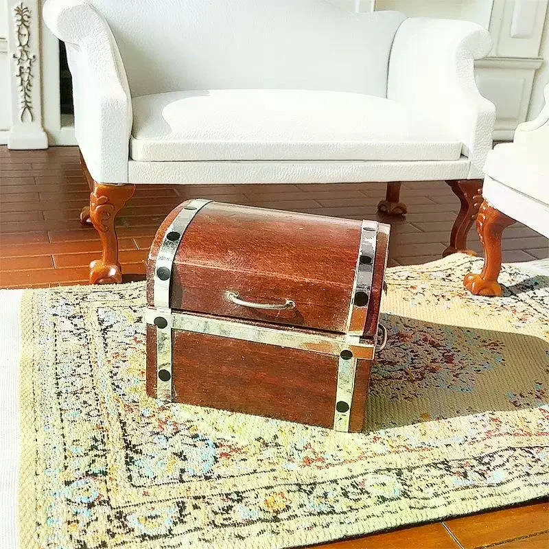 Muñeca de juguete de simulación 1:12, casa de muñecas Retro, juguete que se puede abrir, caja de almacenamiento de cofre del Tesoro en miniatura