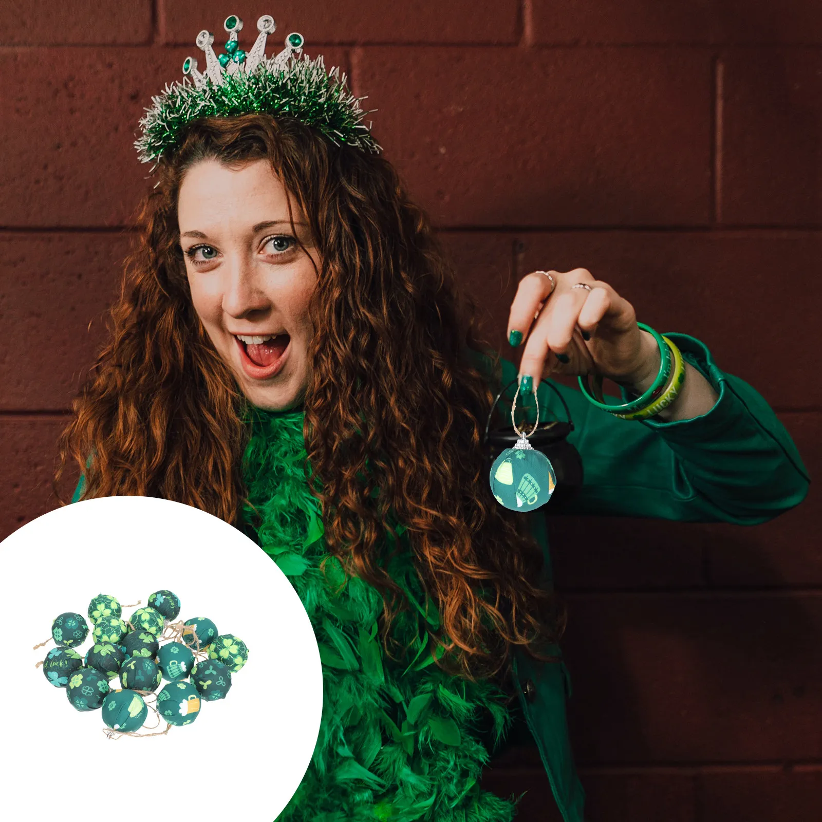 16Pcs Clover Ball Hanging Ornaments St Patricks Day Decorative Balls Irish Festival Pendant Party Hanging Decors