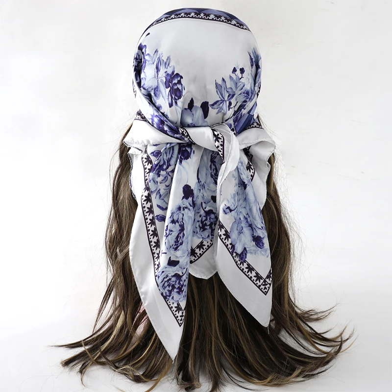 Nowy nadruk 70cm satyna jedwabna chusteczka damska luksusowy Design krawat szalik kobiece włosy na rękę chusta z fularu hidżab Bandana