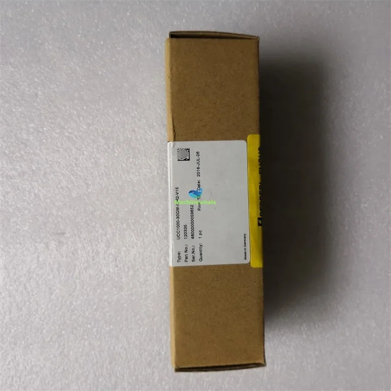 ใหม่ต้นฉบับ UCC1000-30GM-IUR2-V15 P + F อัลตราโซนิคเซนเซอร์