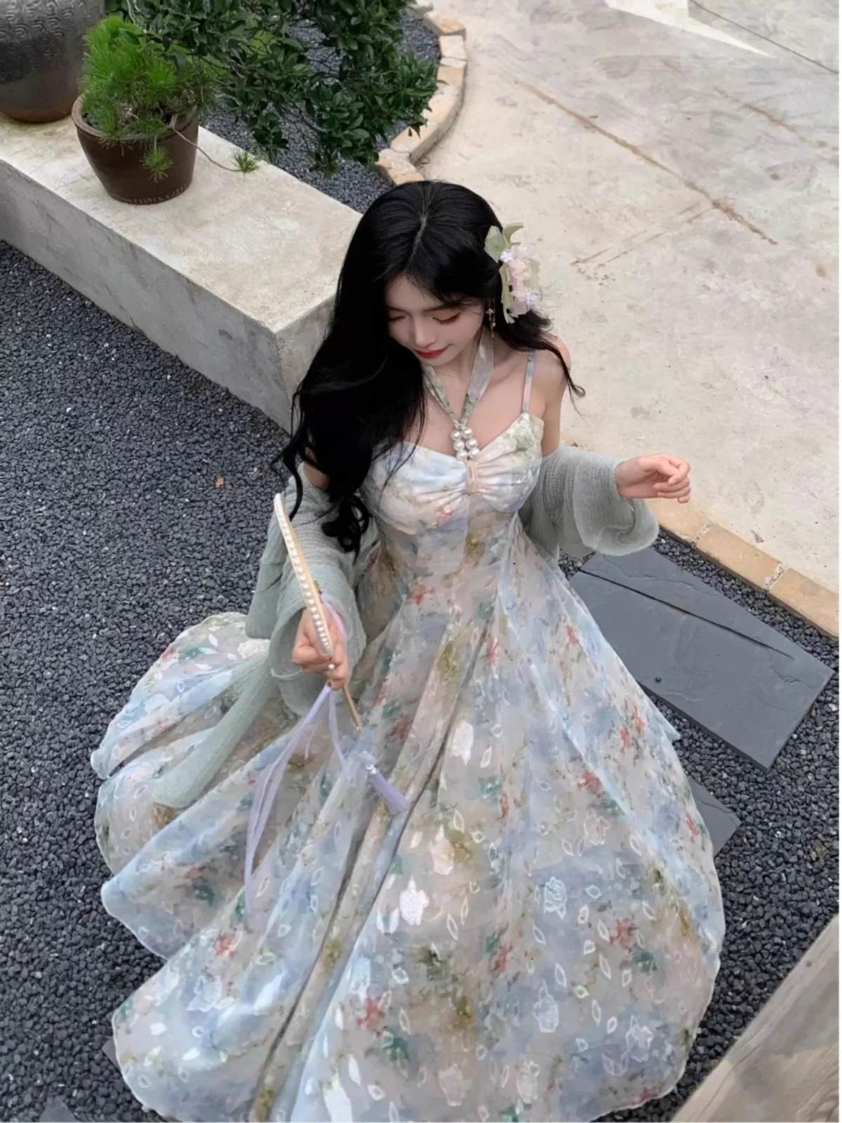 フレンチビーズ花柄シフォンプリントブルーシフォンホルター A ラインドレス女性のためのスリム妖精のような雰囲気ビーチ休暇マキシドレス