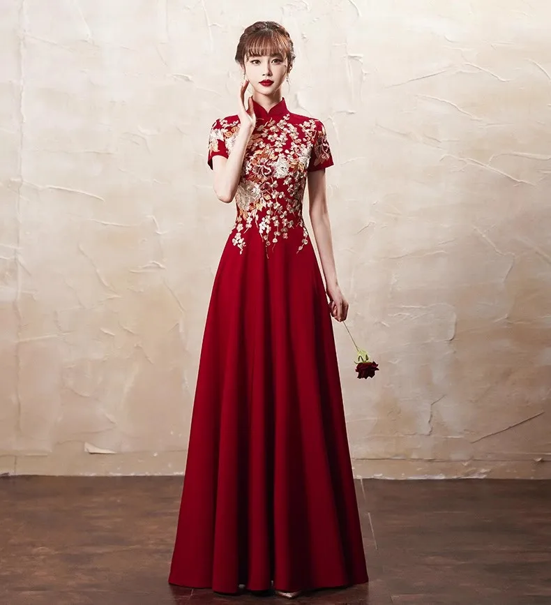 Exquisite Applique Embroidery Female Long Qipao Evening Party Dress Chinese Bride Wedding Dress Classic Vintgae Banquet Dress