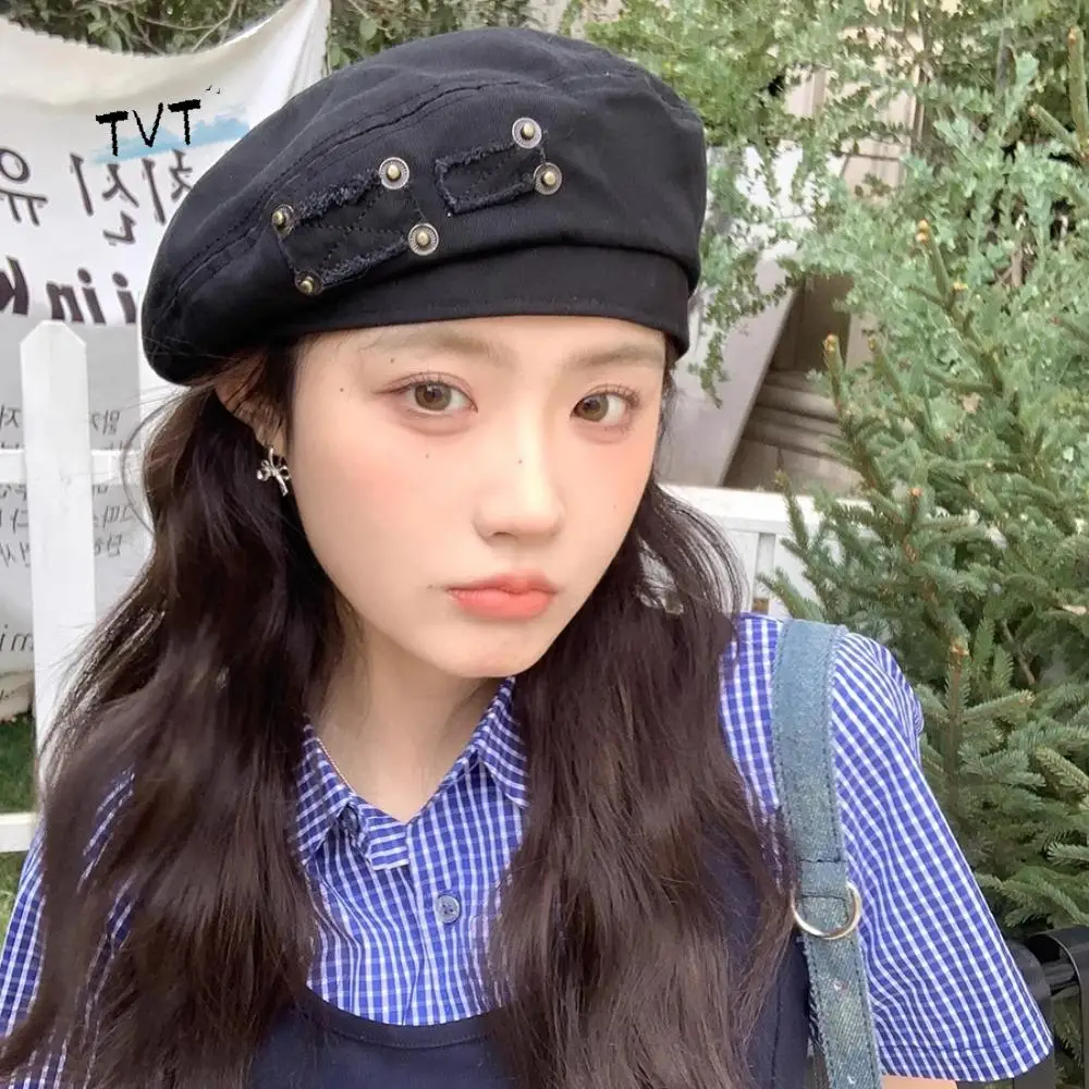 

Fashion Japanese Style Washed Cotton Demin Berets Retro Rivet Patch Painter Hat Literary Visor Artist Cap Streetwear