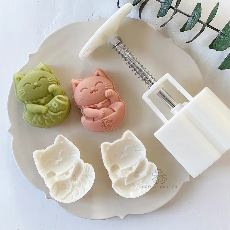 2Pcs/Set New Year Mooncake Mold Lucky Cat Mung Bean Pastry Pineapple Cake Baking Tools Home DIY Kitchen Accessories