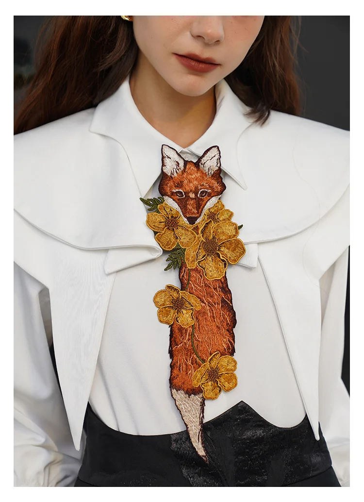 Original Design Neck Tie Women Novelty Personality Fashion Tie Vintage Red Fox and Flower Embroidered Contrast Clock Neck Tie