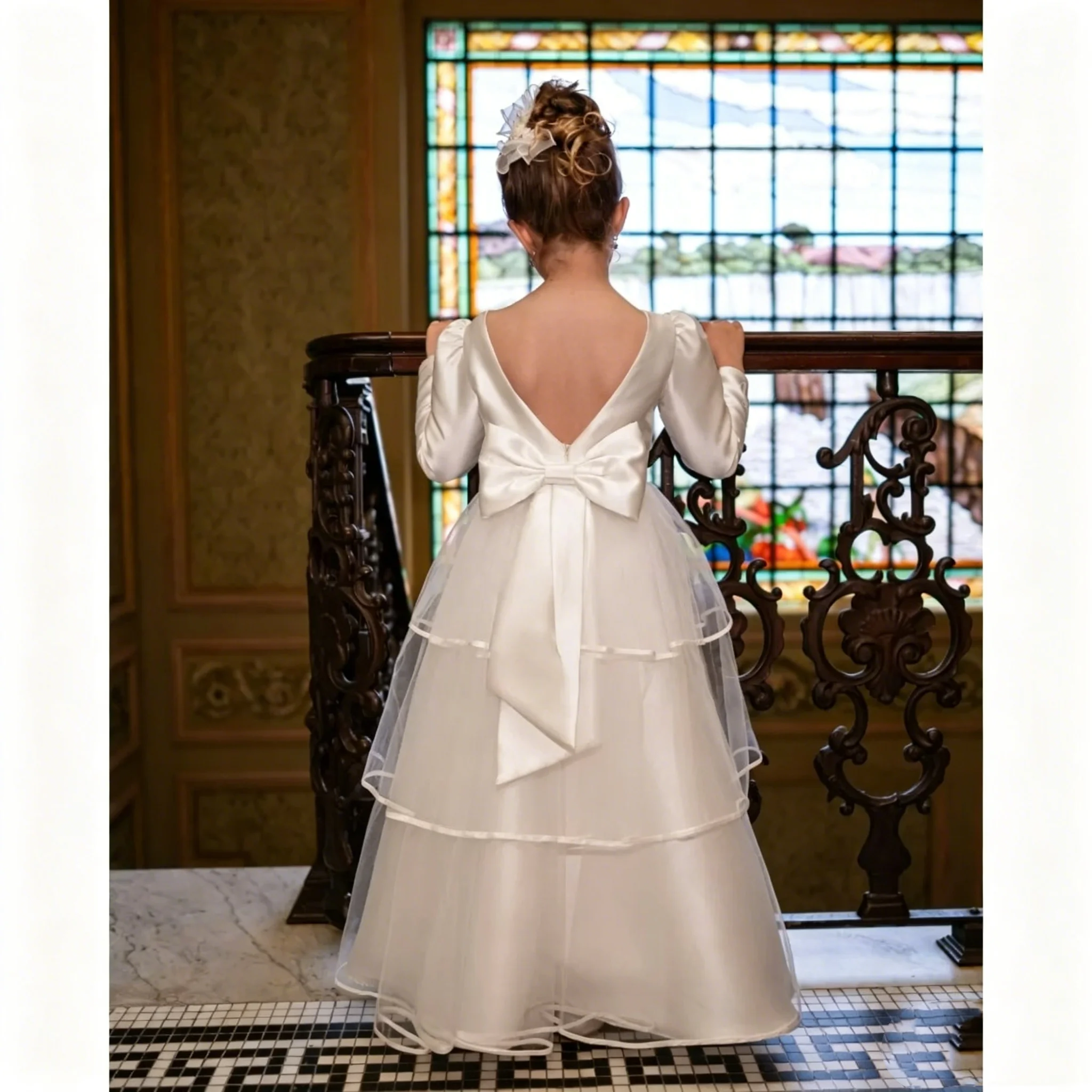 Lovely Long Sleeves Ivory Satin Flower Girl Dress for Princess Wedding Birthday Party First Communion Evening Ball Gowns