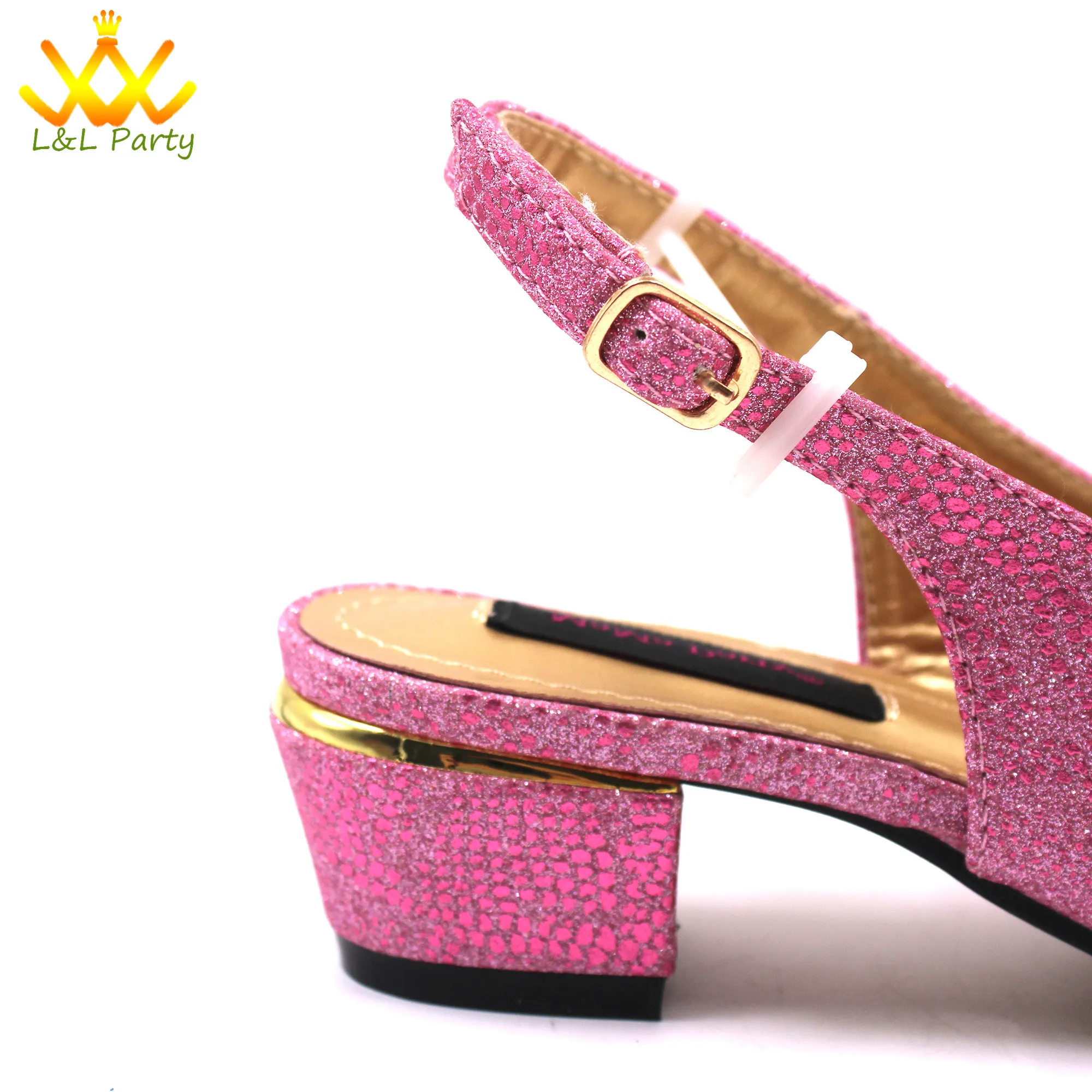 Pink New Arrivals Nigerian Women Shoes and Bag Set Italian Design Low Heels with Crystal Peep Toe Sandals for Party