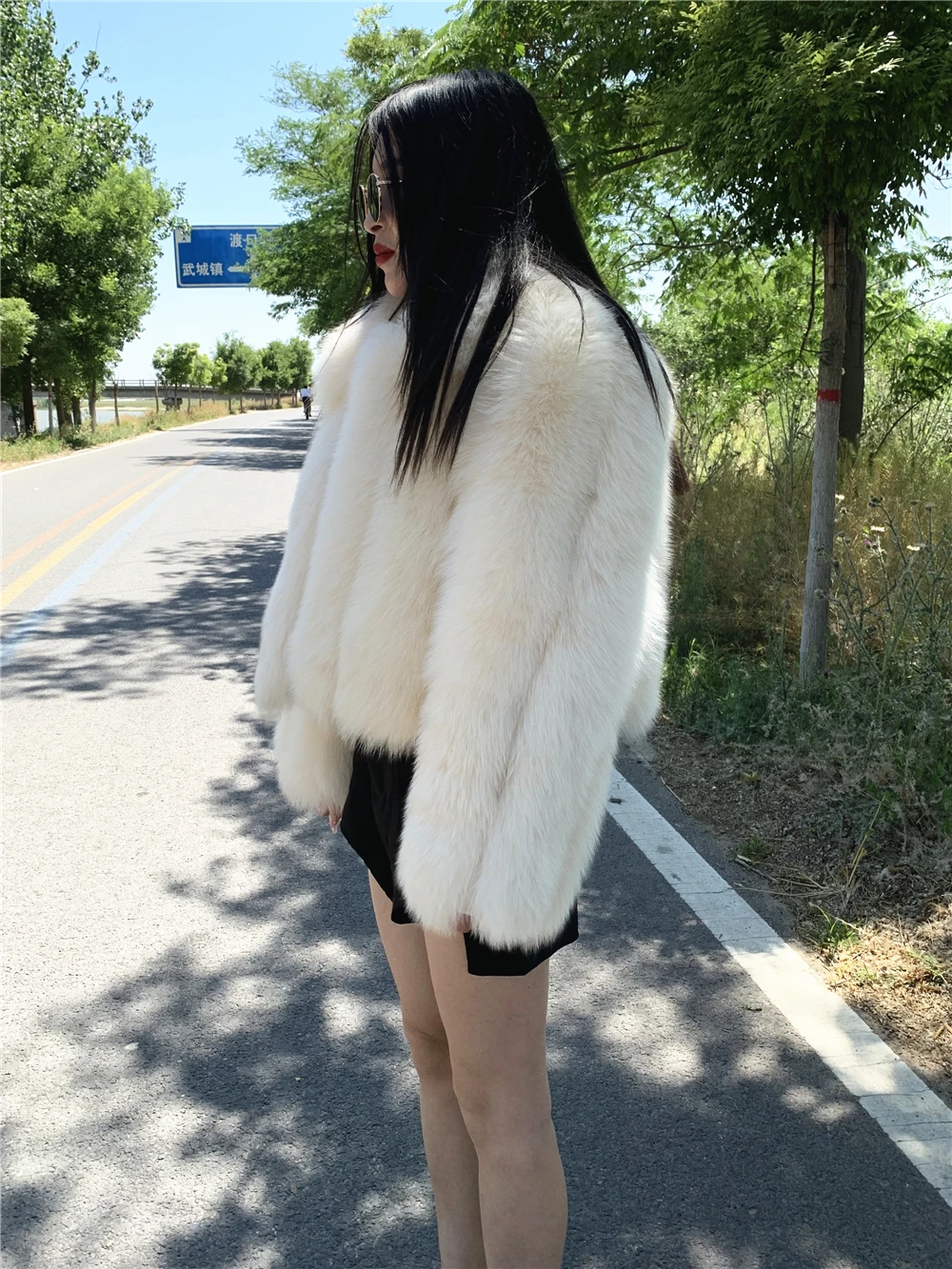 Winter Short Fox Fur Jacket Women Plush White Luxury Female Full Sleeves Fashion Real Natural Fur Coat For Girls