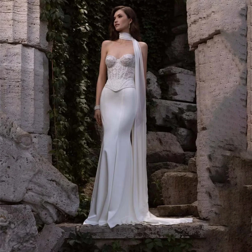 

Customized Elegant Lace Applique Wedding Dress Exquisite Satin Sweetheart Bridal Gown Sleeveless Wedding Gown Vestidos De Novia