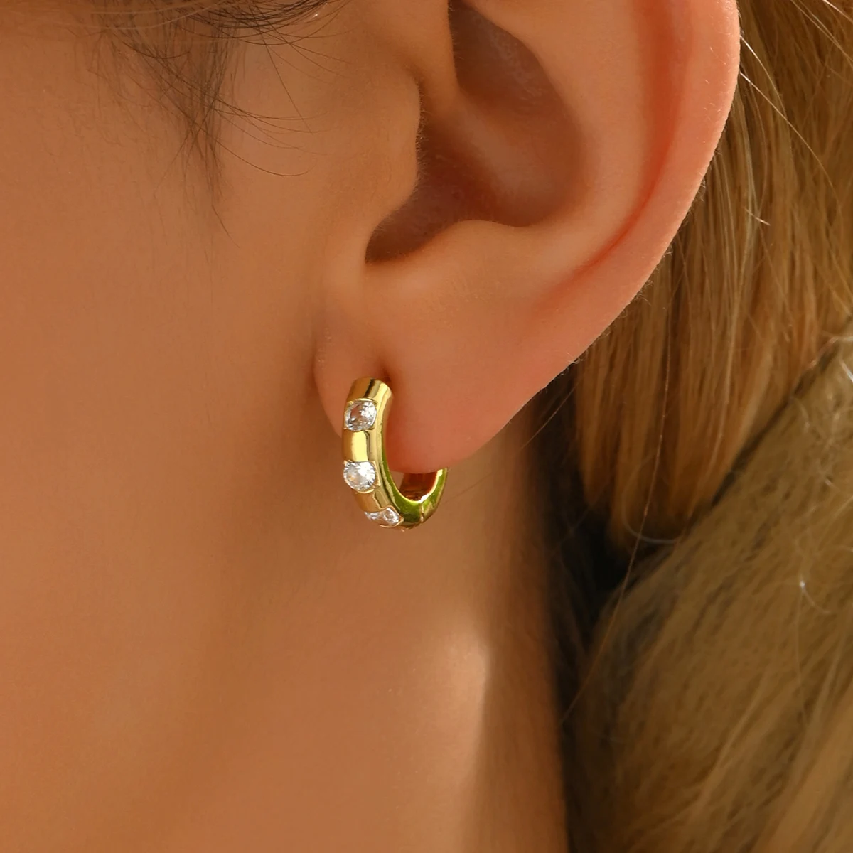 ZHONGVI Shiny Big Zircon Earring For Women Girl High quality copper material Hoop Piercing Earring New Jewelry Accessories