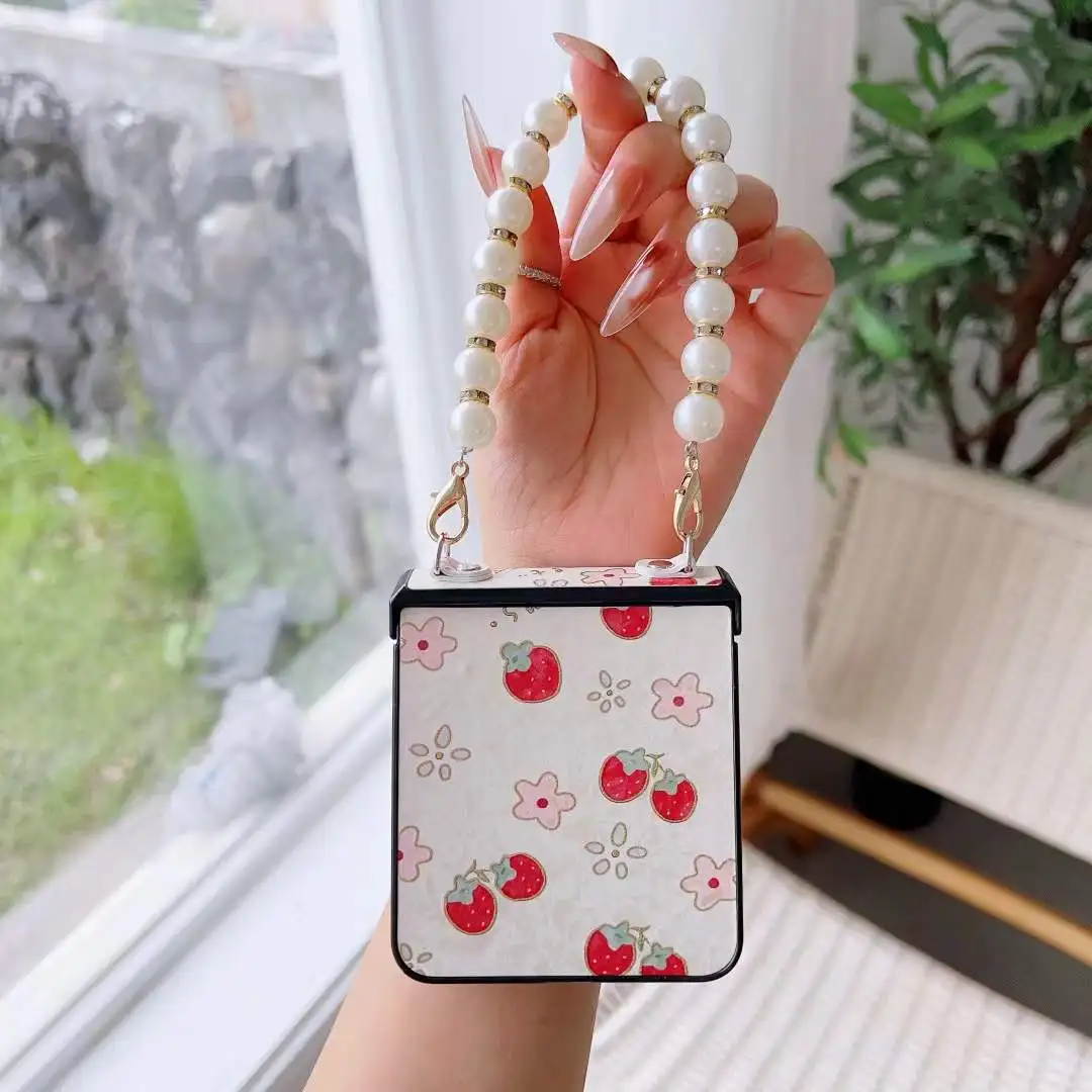 Graffiti Colorful Heart Strawberry pattern Case for Samsung Galaxy Z Flip 7 6 5 Flip6 Flip7 Hinge Fold Cover with pearl chain