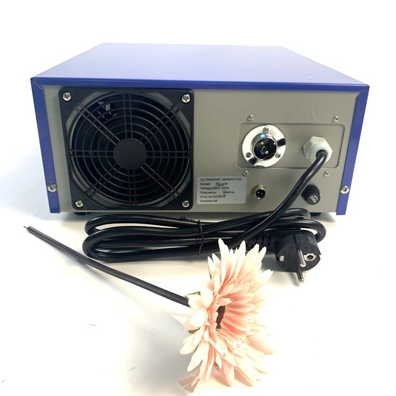 25/45/122K 600W Multiple Frequency Ultrasonic Variable Power Generator With 10PCS Transducers