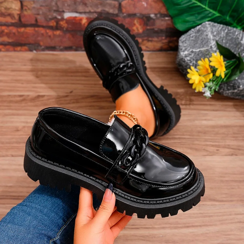 Women's Platform Loafers with Chain Decor Fashion Preppy Style Dress Shoes Woman Patent Leather Slip On Ladies Flats Plus Size