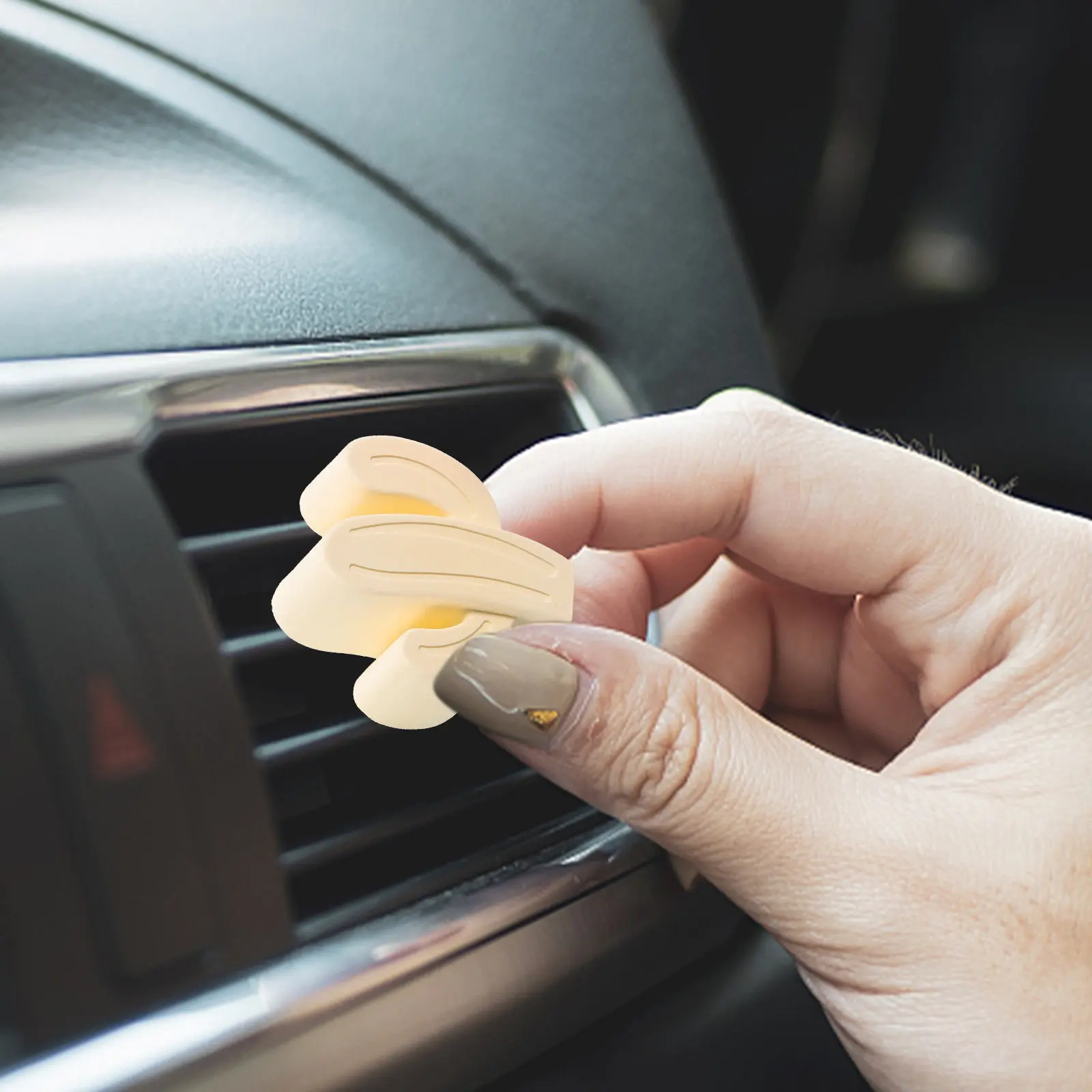 

Набор из 3 милых автомобильных ароматизаторов-диффузоров для декора, с креплением на вентиляционную решетку, для женщин, с эфирными маслами, в форме кактуса, в стиле бохо, подвесные