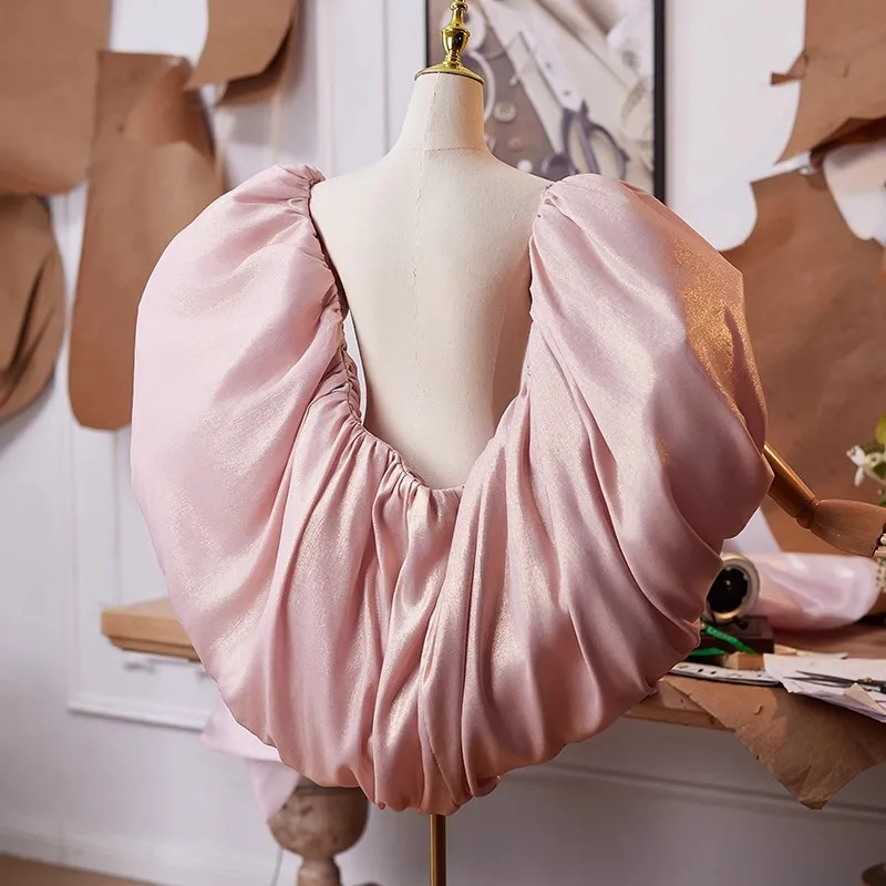 女性の春夏ピンクサテンパシュミナ女性コスプレパフォーマンスパーティーショーショールマント襟-r2851