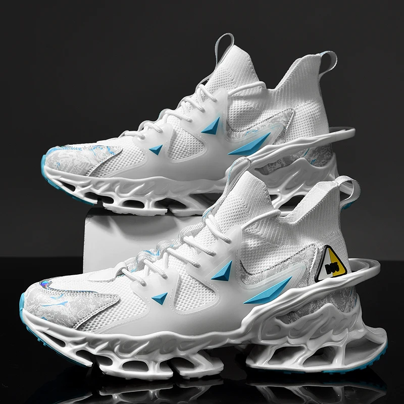 

Modern Classic: Men's Lightweight Walking Sneakers with Enhanced Flexibility