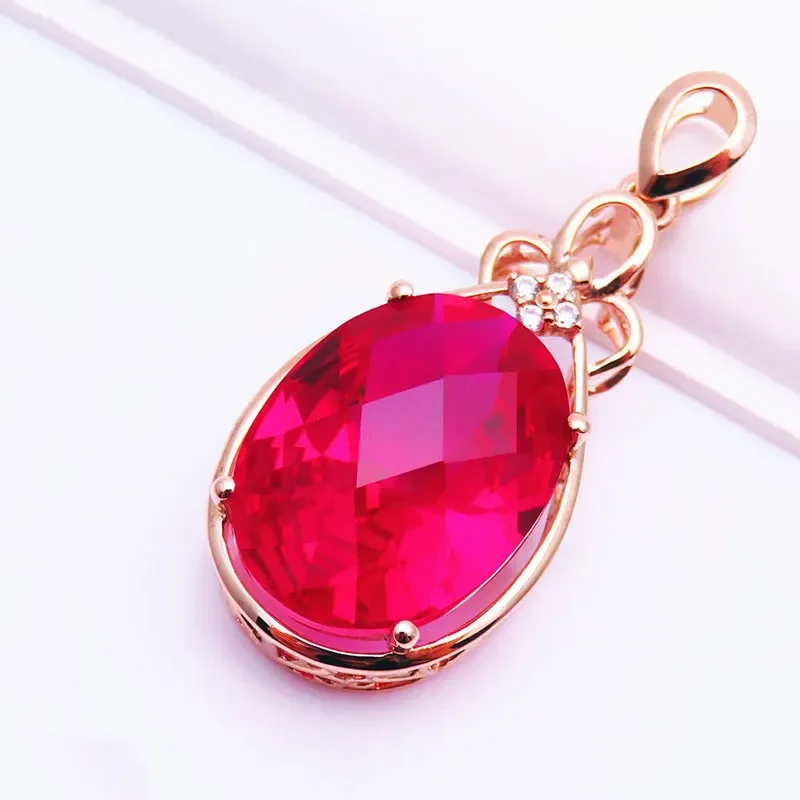 Classic luxury Rose Golden Necklace for Women new in circular Ruby Pendant Crystal Design clavicle chain Jewelry