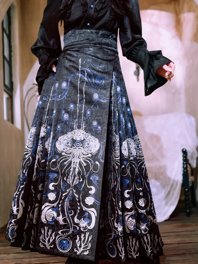 

New Chinese Style Heavy Industry Weaving Gold Horse-face Skirt Daily Womens fashion Commute Advanced Feeling Chinese Style Skirt
