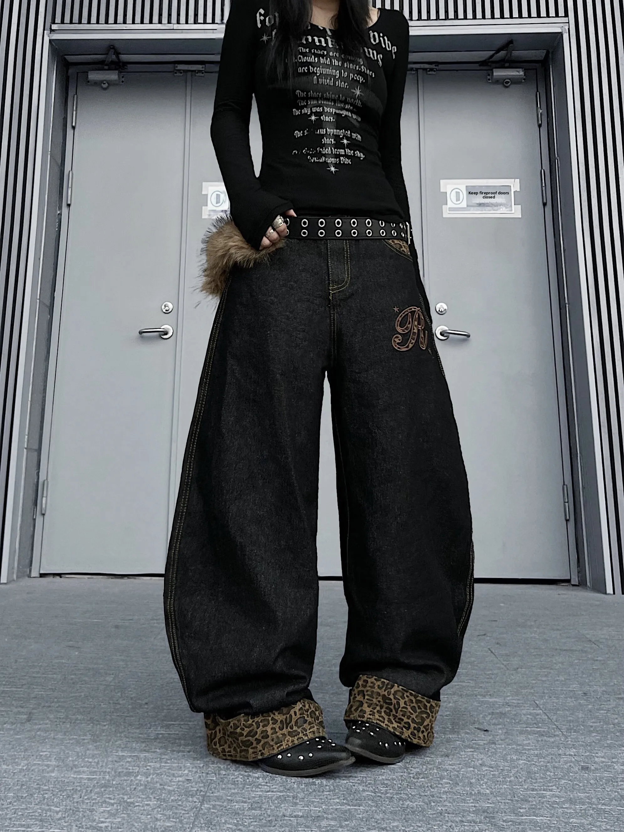 Retro American Street Style Leopard Print Wide Leg Jeans Loose Fit Men's Women's Distressed Drapey Knife  Denim Trousers