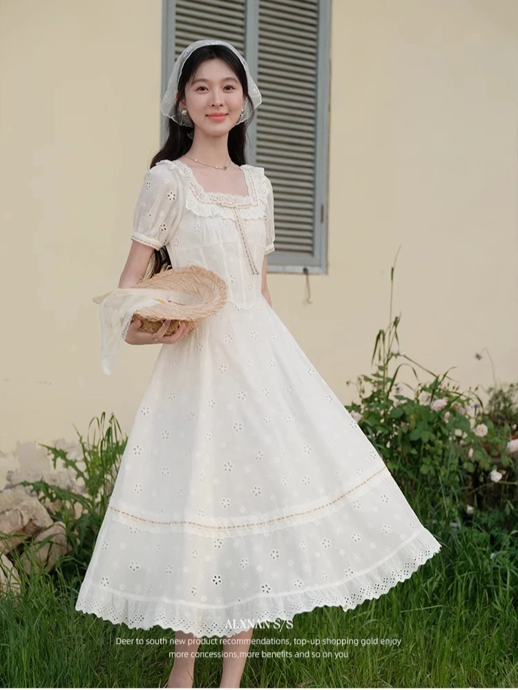 

ALXNAN Women's White Dress Lace Square Neck Elegant Vintage Long Dress 2025 Summer Holiday Party Puff Sleeves Clothing L55807