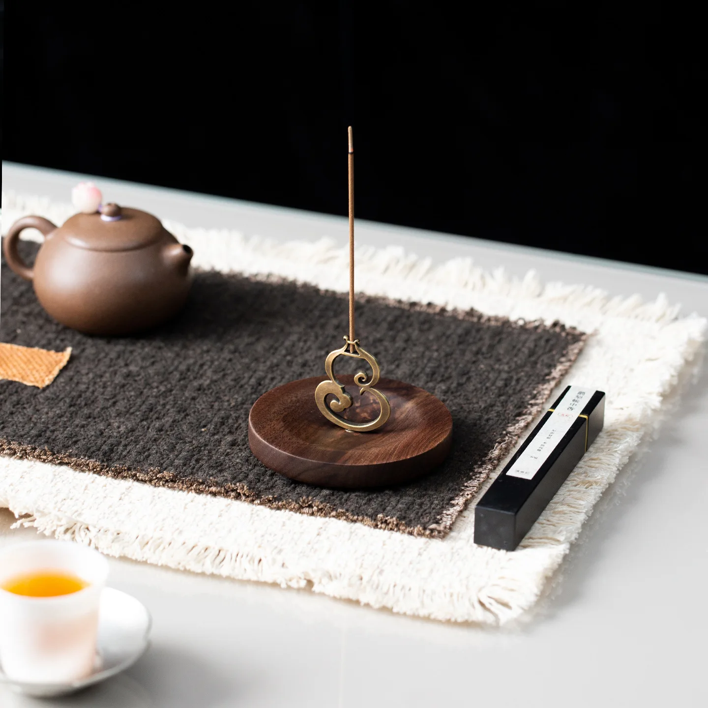 Floating Gourd Incense Holder Creative Suspended Burner with Base Stick Tray for Home Indoor Meditation Yoga Zen Tea Ceremony
