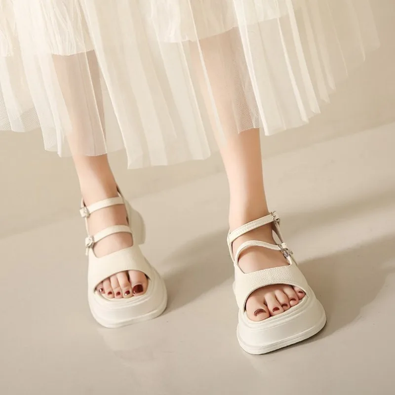 Thick Sole Sandals 2024 Summer New for Women's Outwear Fashion Korean Edition Easy to Match Matsuke Shoes Simple Buckle Sandals