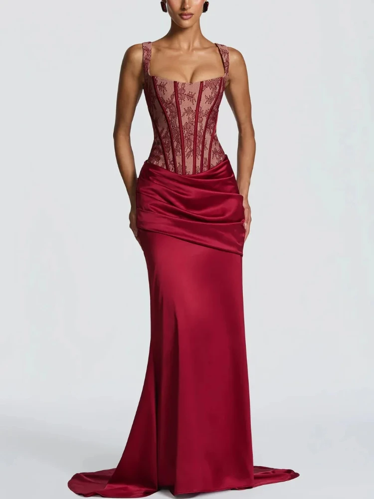 

Классический комплект из двух предметов: сексуальная плиссированная юбка с эффектом облегания бедер и летний модный облегающий женский топ-камизоль с открытой спиной и V-образным вырезом.