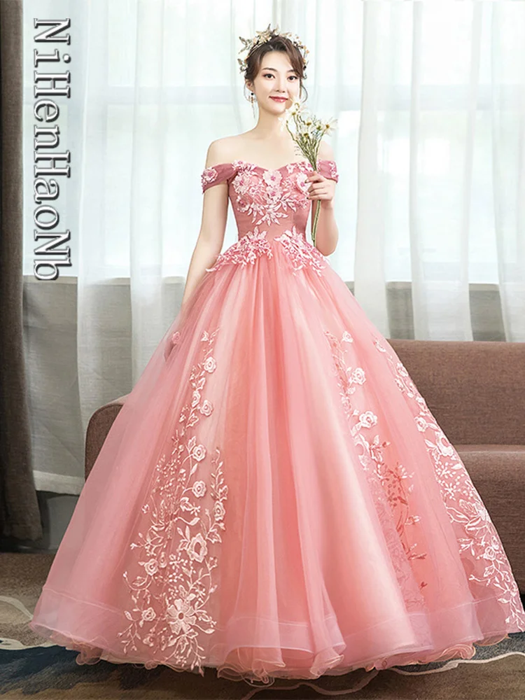 Gaun Quinceanera Gaun Prom Pesta Manis Gaun Pesta Bahu Terbuka Renda Mewah Vestidos 13 Warna