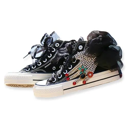 2022 nuove donne scarpe singole wild cute ladys scarpe di tela di pizzo high top fashion sneaker ins scarpe con strass