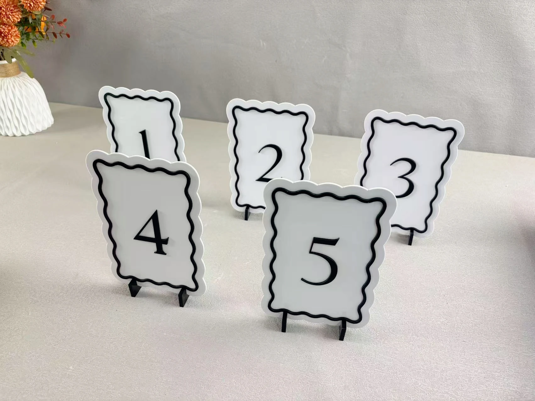 Wavy Wedding Table Numbers Cus - đánh giá và giá Table Number Gold