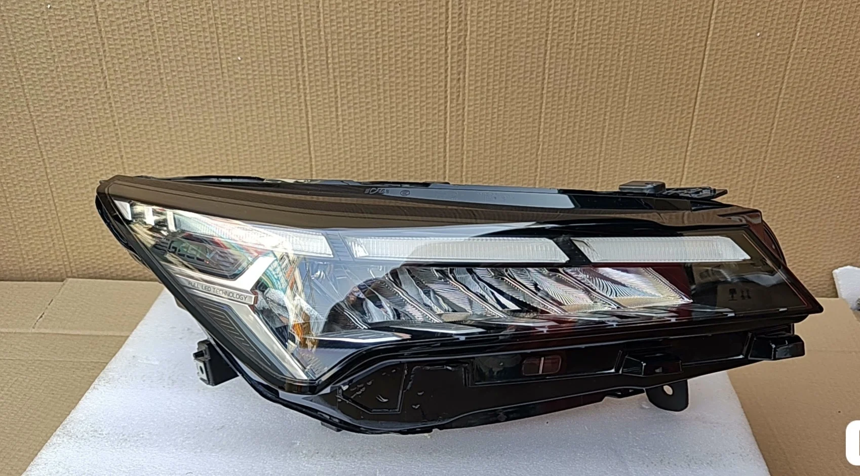2022 Geely Coolray Headlights Wholesale Export