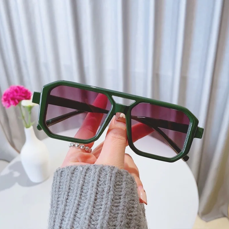 Übergroße Polygon-Sonnenbrille für Damen
