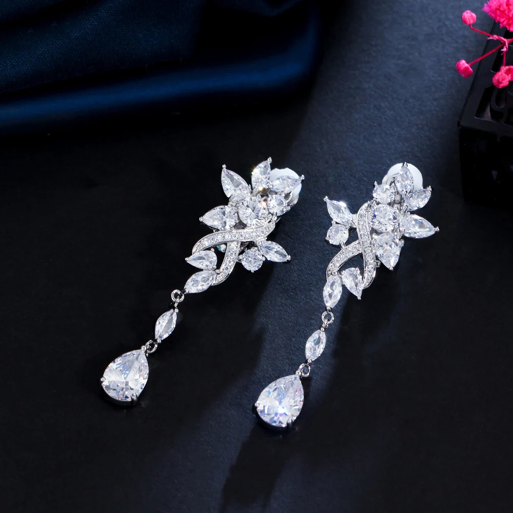 CWWZircons Ohrringe ohne Ohrloch, Zirkon-Blumen-Ohrhänger für Damen, Hochzeit, Brautparty, lange Clip-Ohrringe ohne Piercing, Großhandel EJ0030 – Detail 4