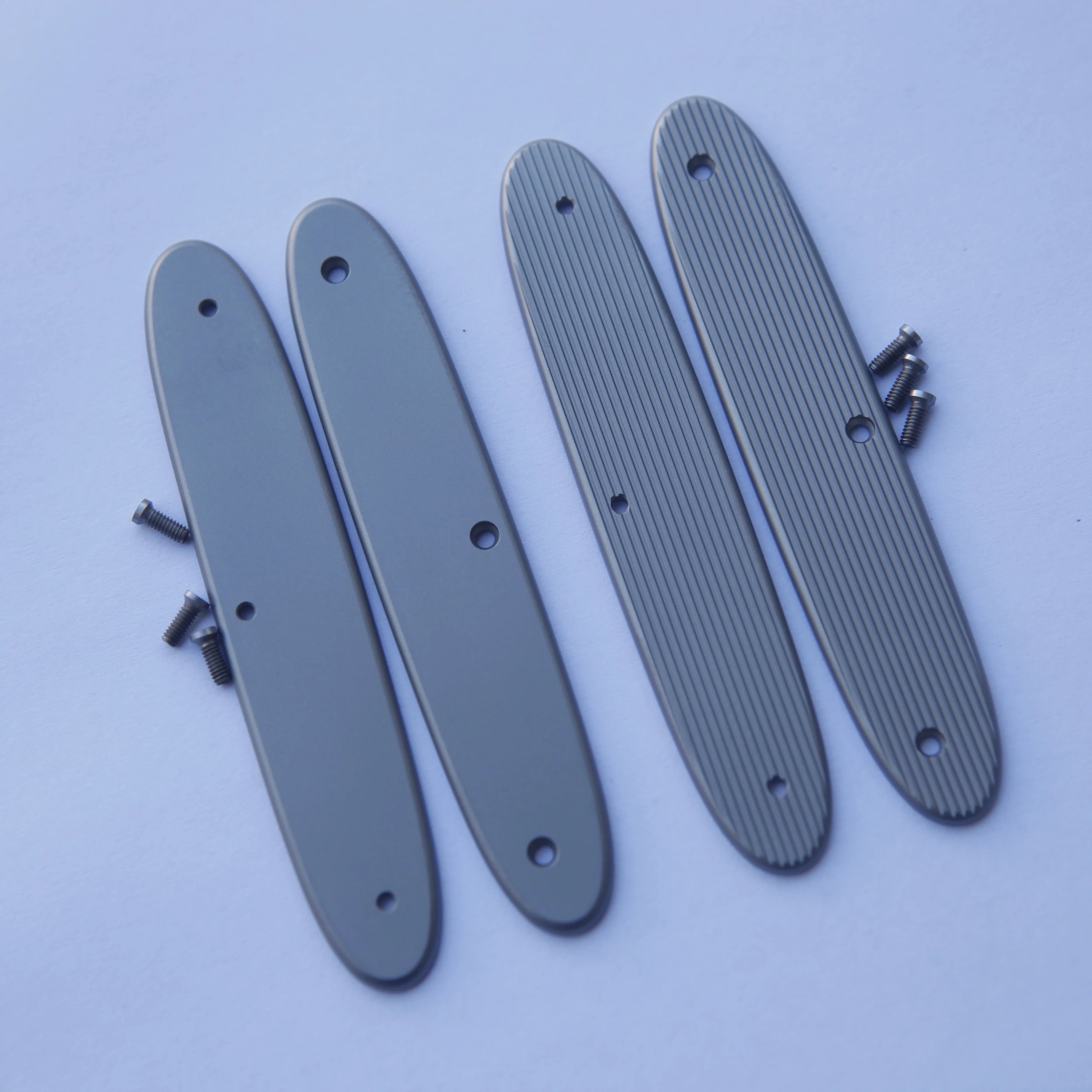 1pair 2Types Titanium Alloy Knife Handle Scale Patches for 84mm Victorinox Swiss Army Knives DIY （Excluding knives）