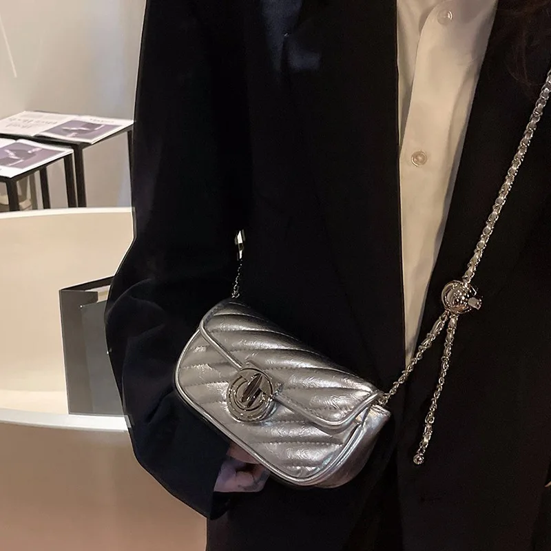 Silver luxury crowd bag, new trendy small fragrance, rhombic chain bag, versatile shoulder crossbody bag