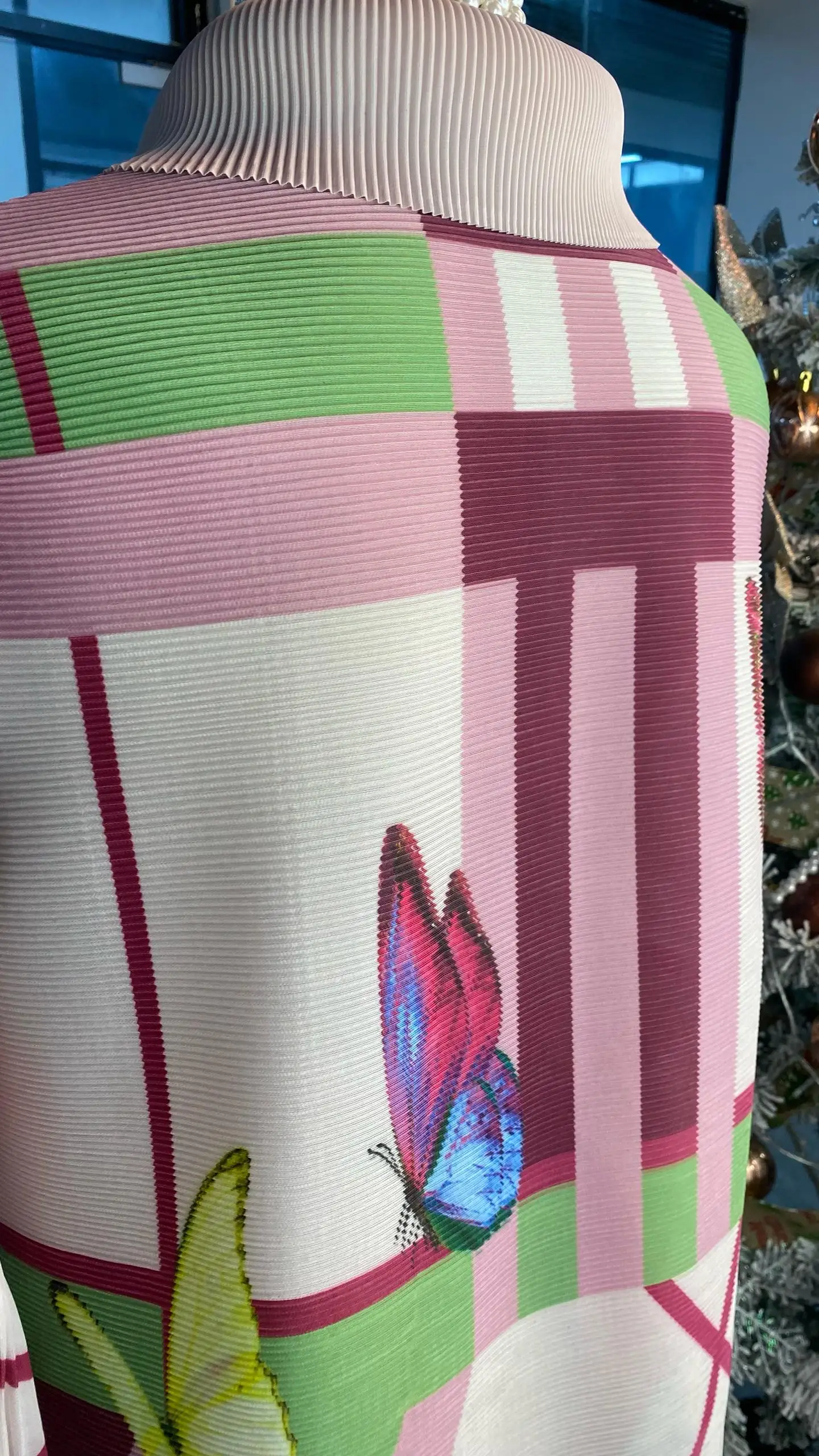 女性ドレスプラスサイズサテン花柄プリーツレースロマンチックなソリッドカラーにインスピレーションを得たデザイン-GZKK022