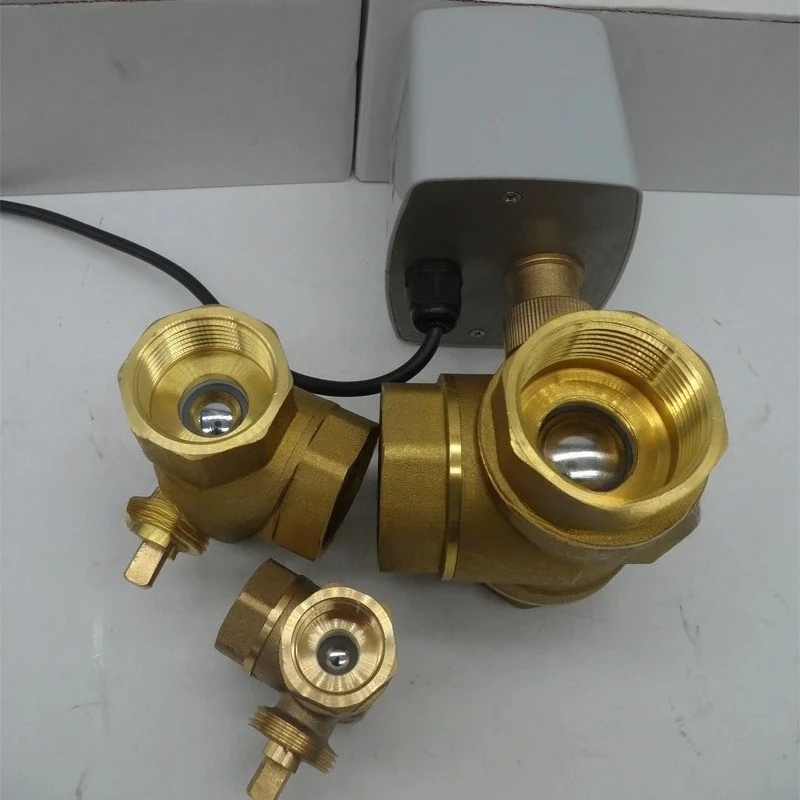 2-Wire 3 Way T-Type Brass Motorized Ball Valve AC220V DC12-24V 1/2