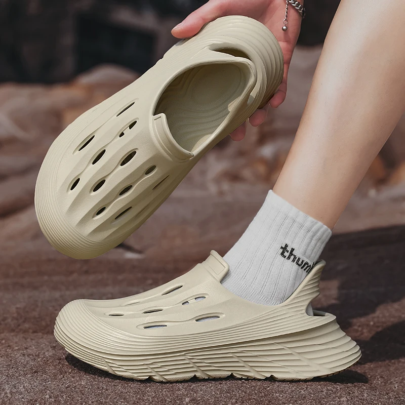 

nut Men's Sandals Summer Outdoor Sports Rting Waterproof Anti-slip Beach oes Head Cover Slippers Breathable EVA Material