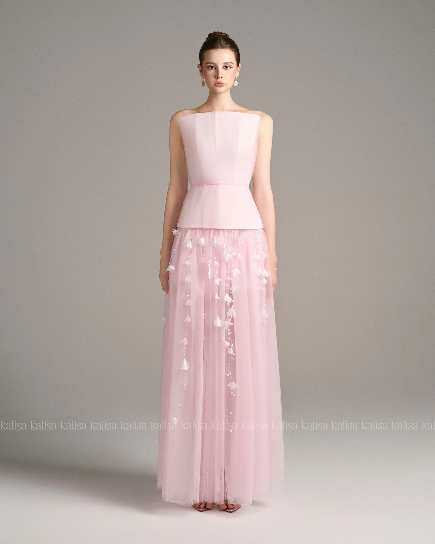 فستان سهرة طويل شبكي وردي جميل مع زينة زهور ثلاثية الأبعاد بدون حمالات من التل بطول الأرض على شكل حرف a فستان رسمي فريد من نوعه #6