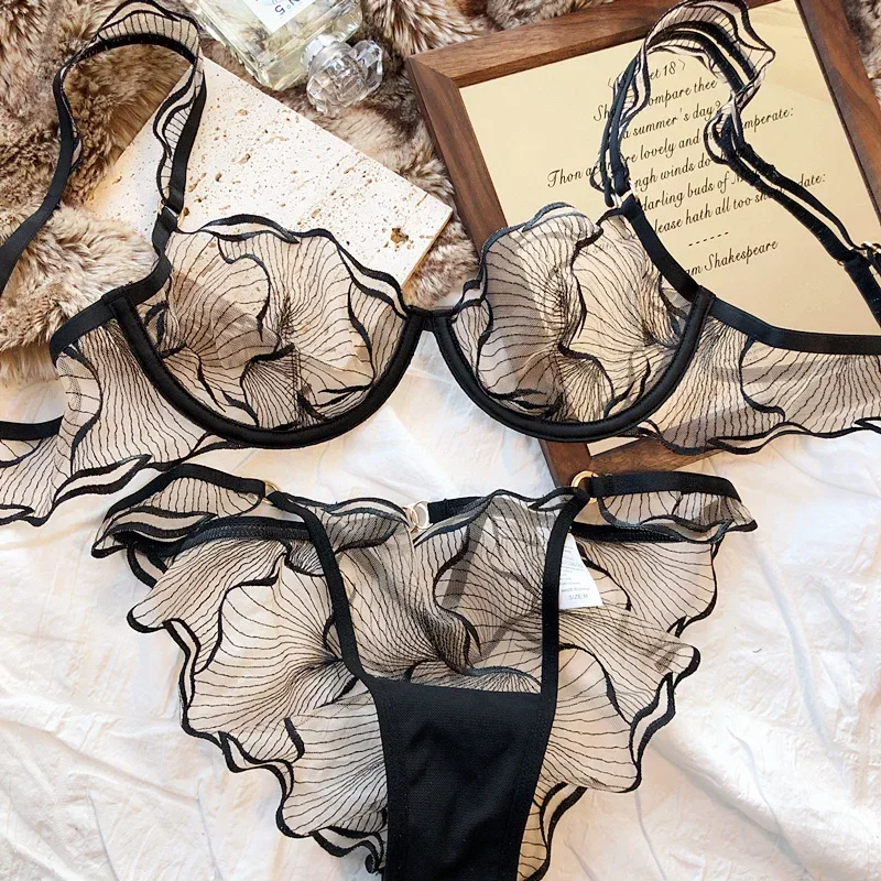 

Летнее ультратонкое дышащее женское нижнее белье из 2 предметов, сексуальный кружевной бюстгальтер с французской сеткой, искушение, нижнее белье, комплекты нижнего белья и трусов