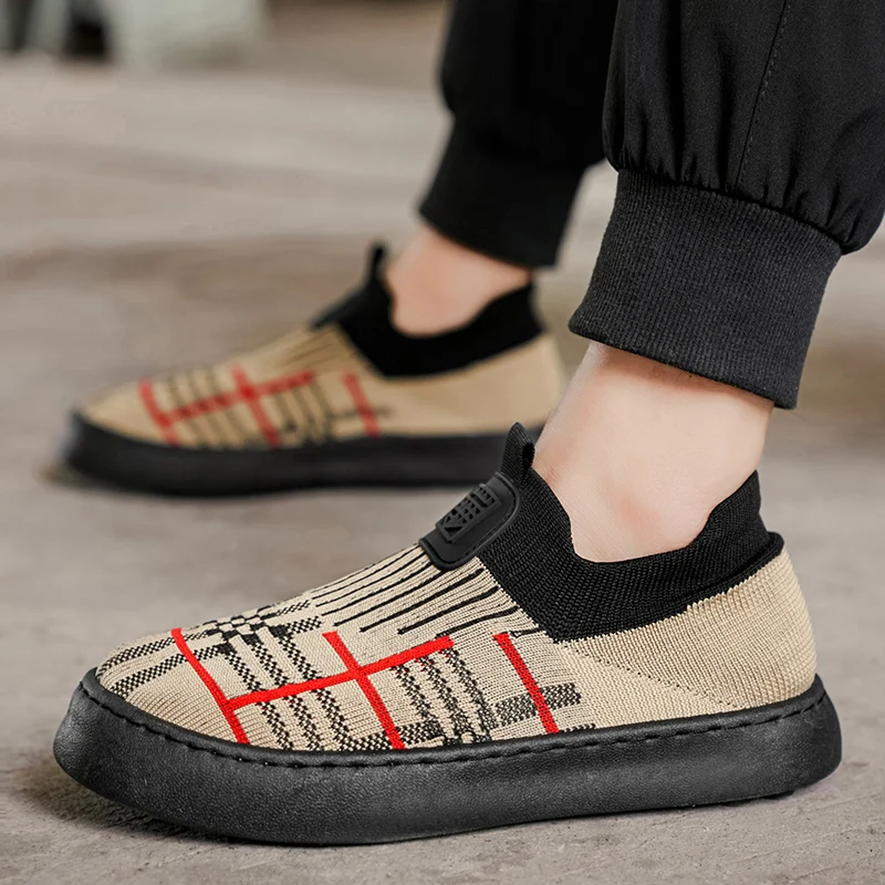 

Молодежная трендовая обувь дышащая и удобная летом. Туфли Tide на мягкой подошве и на мягкой поверхности легкие, удобные и весы.