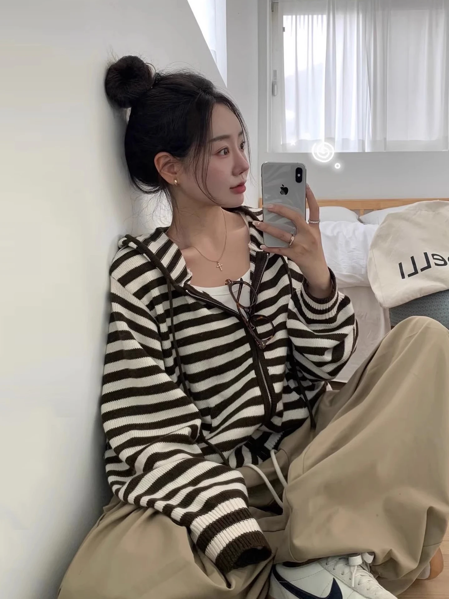 レディース ルーズフィット ストライプ ジップニット カーディガン 秋冬新作 スレ 快適な着心地 カジュアル ウィンド 女性用 ロングスリーブ...