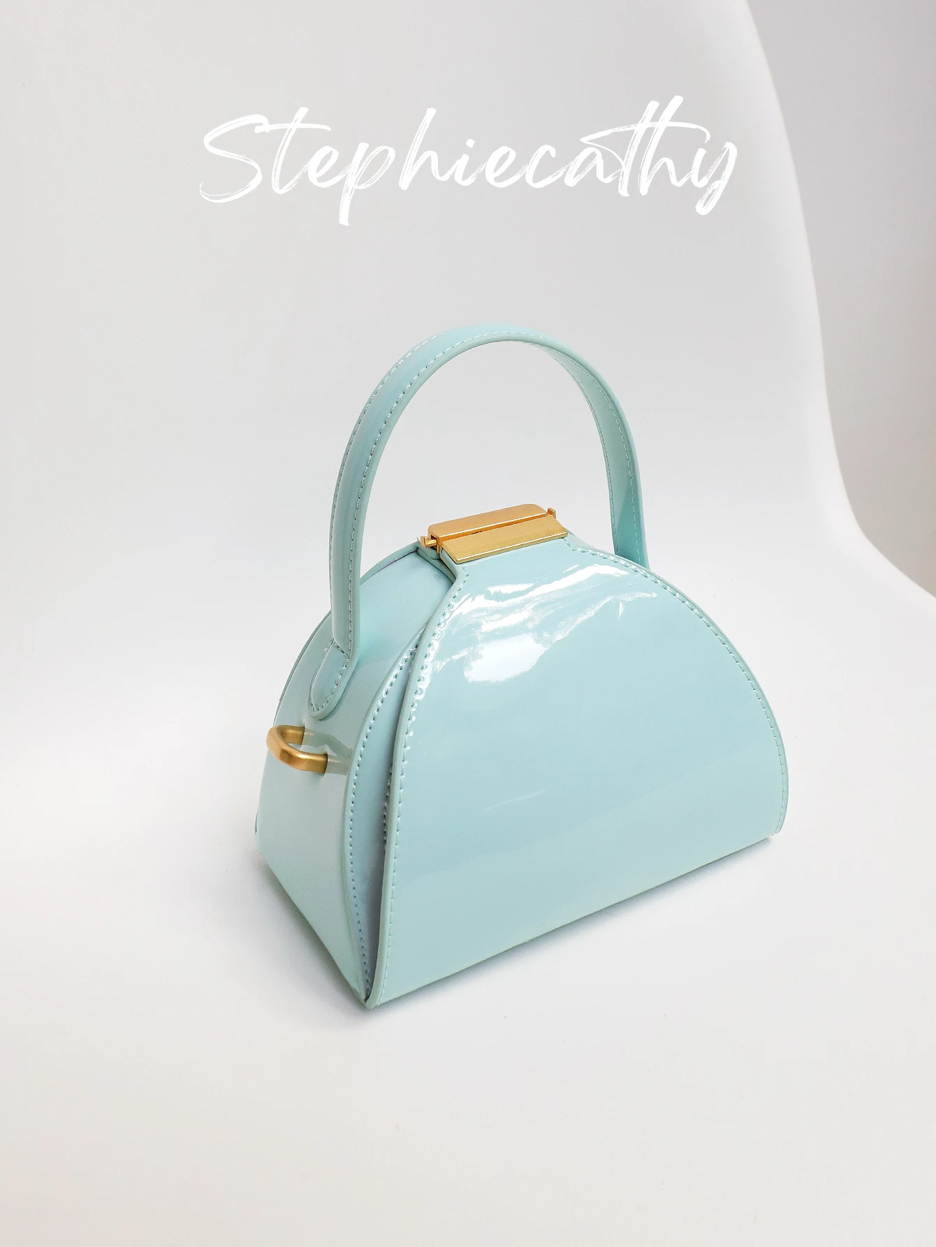 

SC Women Minimalist Elegant PU Vegan Leather Handbag Squeeze Lock Drawstring Closure Long Strap Cross Body Top-handle Bag Small