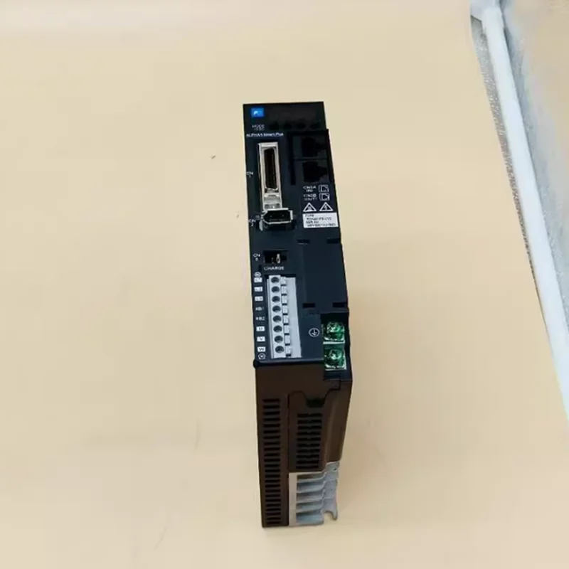 

RYH401F6-VV2 RYH751F6-VV2 RYH152F6-VV2 RYH202F6-VV2 RYH302F6-VV2 New Original Servo Drives