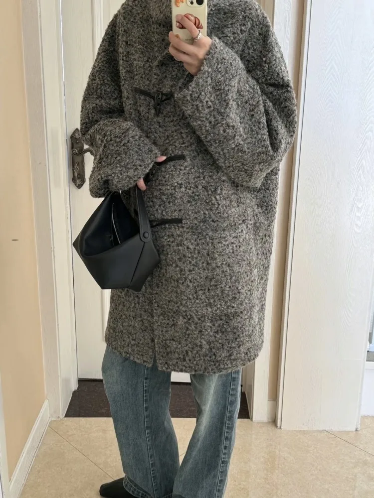 New Women Fashion Cow Horn Button Wool Blends Stand Collar Medium Length Woolen Coat Loose Fit Outerwear Autumn Winter Overcoat