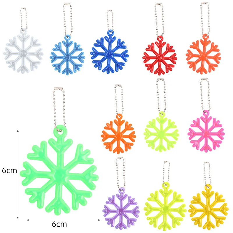 Christams Party Reflective Keychain for Kids Night Security Walking Cycling Safety Reflector Snowflake Shaped Bag Pendant Decor