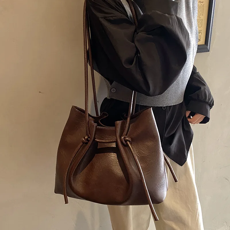 

2025 Office Tote Bag, Versatile Shoulder Purse for Women, Commuter Underarm Tote, Minimalist Day-to-Night Bag, Textured Sling