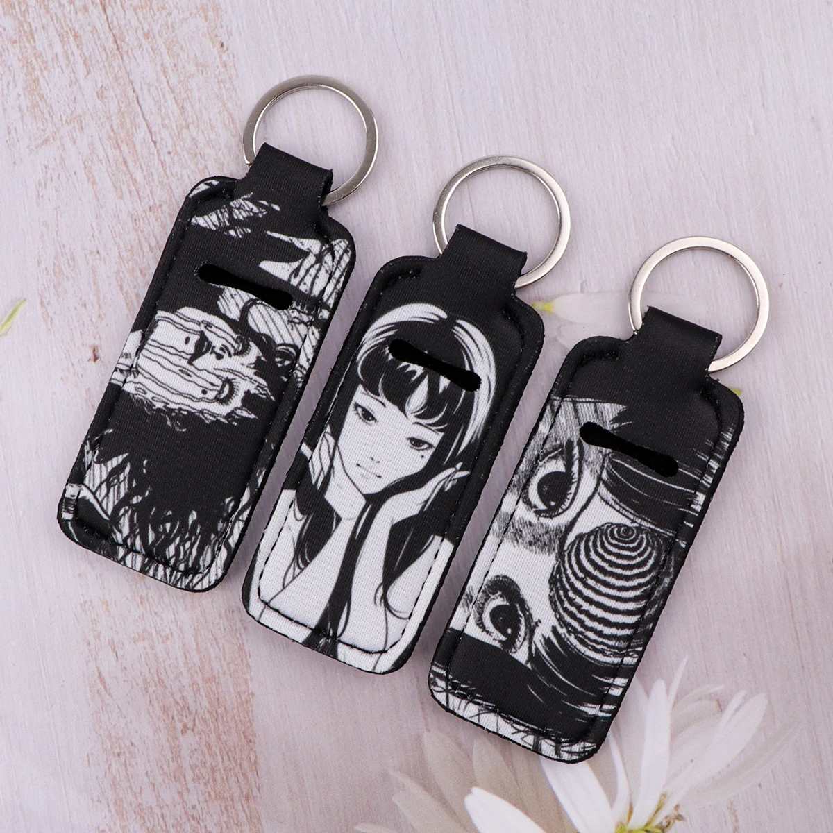 Japanese Horror Anime Movie Figures Clip on Lipstick Holder Keychain Print Keyring Trendy Lip Balm KeyChain Travel Accessories