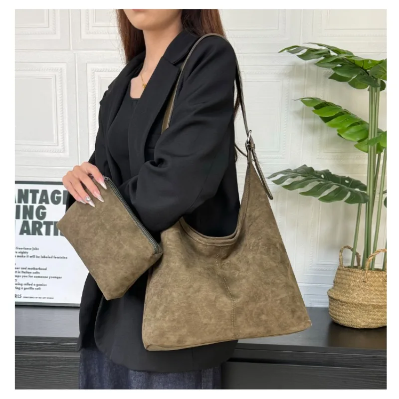 

2025 Autumn & Winter Fashion New Faux Suede Shoulder Bags Hasp Large Capacity Commute Stylish Design Women's Tote Bags